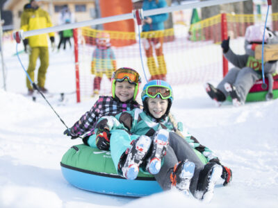 Skikarusell im Juppi Do Kinderland Reith i. A. © Alpbachtal Tourismus/Matthias Sedlak