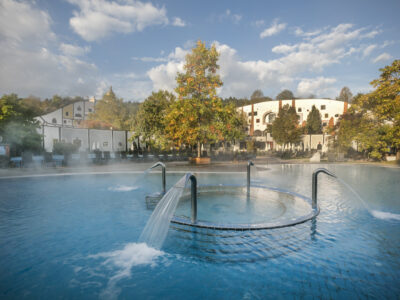 Hundertwasser-Therme: Das Rogner Bad Blumau ; © Rogner Bad Blumau Hundertwasser-Therme: Das Rogner Bad Blumau ; © Rogner Bad Blumau
