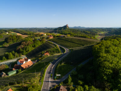Herrliche Landschaft entlang der Vulkanland Route 66 © Bernhard Bergmann Herrliche Landschaft entlang der Vulkanland Route 66 © Bernhard Bergmann