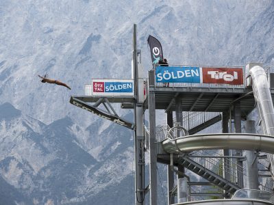 Water Area Cliff Diving 1 © Area 47 Water Area Cliff Diving 1 © Area 47