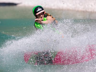 Wakeboarding mit Anleitung vom Profi © AREA 47 Wakeboarding mit Anleitung vom Profi © AREA 47