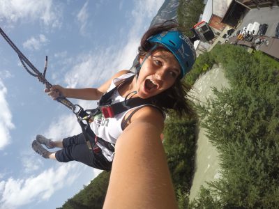 Zum  Girls Camp gehört auch ein Flug mit dem Flying Fox, © AREA 47 Zum  Girls Camp gehört auch ein Flug mit dem Flying Fox, © AREA 47