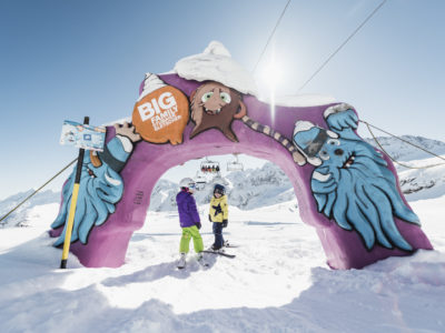 Der Stubaier Gletscher hat viele Angebote für Familien mit Kindern, das weiß auch Benni Raich zu schätzen.   © Stubaier Gletscher/ Schönherr Der Stubaier Gletscher hat viele Angebote für Familien mit Kindern, das weiß auch Benni Raich zu schätzen.   © Stubaier Gletscher/ Schönherr