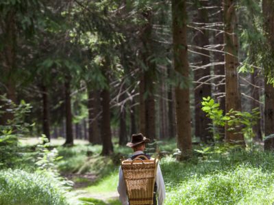 Wasserreise am Rennsteig mit Naturparkführer Ralf Kirchner.  © Walter Schmitz