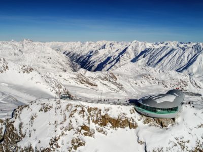 Das Café 3.440 auf dem Pitztaler Gletscher. © Breonix Chris Walch, Pitztaler Gletscher