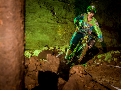 Mountainbiken unter Tage - im Thüringer Wald kann man das in einem ehemaligen Erz-Bergwerk in Kamsdorf.  © Sebastian Sternemannt