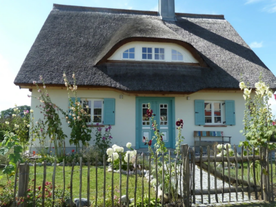 Zünftig: ein Reetdachhaus auf Usedom. © Ferienhausmiete.de Zünftig: ein Reetdachhaus auf Usedom. © Ferienhausmiete.de