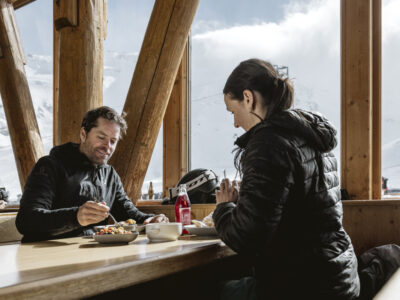 Skifahren und Genuss auf dem Kaunertaler Gletscher. © TVB Tiroler Oberland, Rudi Wyhlidal