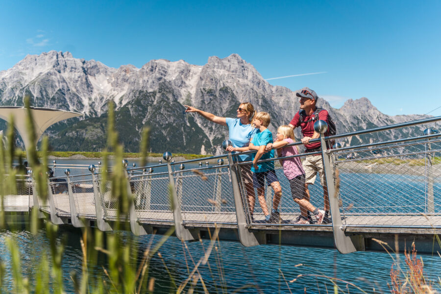Der Berg der Sinne, der Asitz, bietet jede Menge Abwechslung für Groß und Klein - vom Sinne-Park bis zum Speichersee. © Michael Geißler